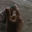 Crushing head with fingers