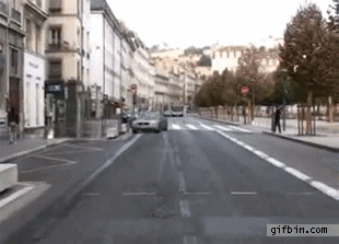 1358790616_pedestrian_causes_bus_accident.gif