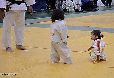 1397863376_little_girl_judo_bow_fail.gif