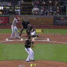 Pittsburgh Pirates fan makes great catch in tub of popcorn
