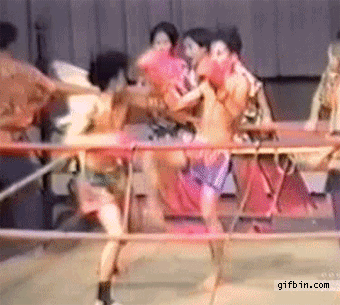 http://www.gifbin.com/bin/052011/1306866751_kickboxer_punches_girl_in_the_audience.gif