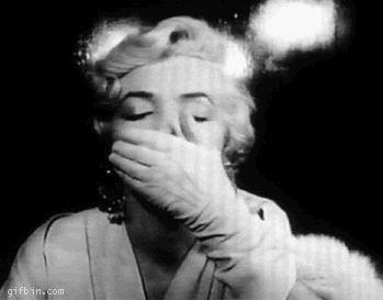 Marilyn kiss