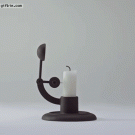 Candlestick that extinguishes itself