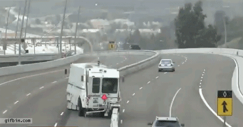 Barrier-Transfer Machine creates extra lane for rush hour
