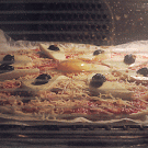 Time-lapse pizza baking