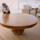 Expandable round table
