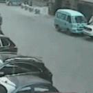 Man throws bicycle at thieves