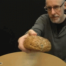 Bouncing bread roll illusion
